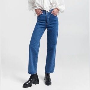 Levi’s Ribcage Straight Jeans
